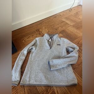 Patagonia size small gray 3/4 zip